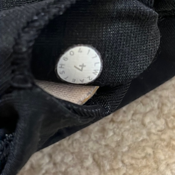 Lululemon Sports Bra - Picture 6 of 8